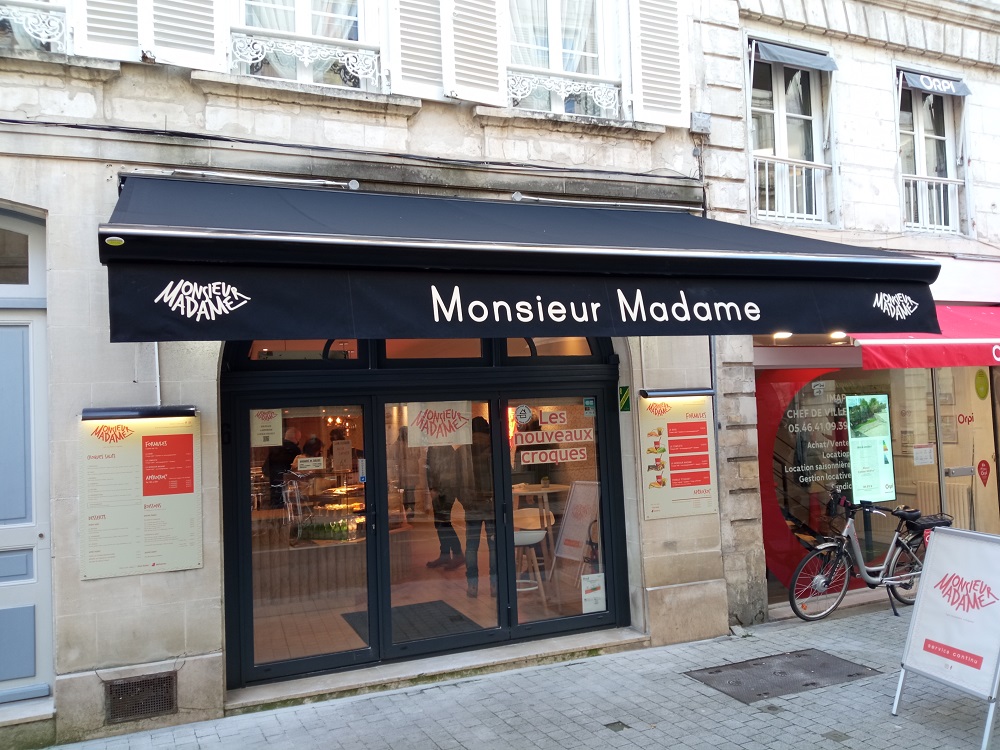 MONSIEUR MADAME La Rochelle